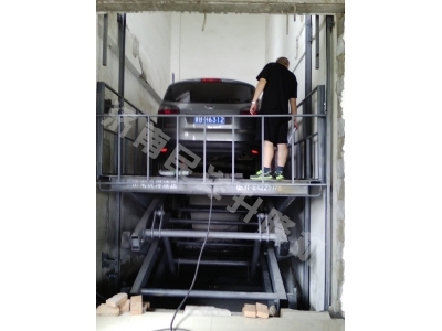 剪叉式汽車(chē)舉升機(jī)