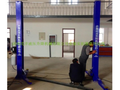 雙柱汽車(chē)舉升機(jī)